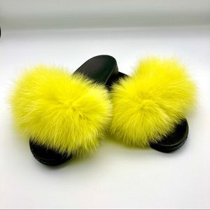NEW‼️ Liliana Fanzzy-1 Faux Fur Yellow Sandals